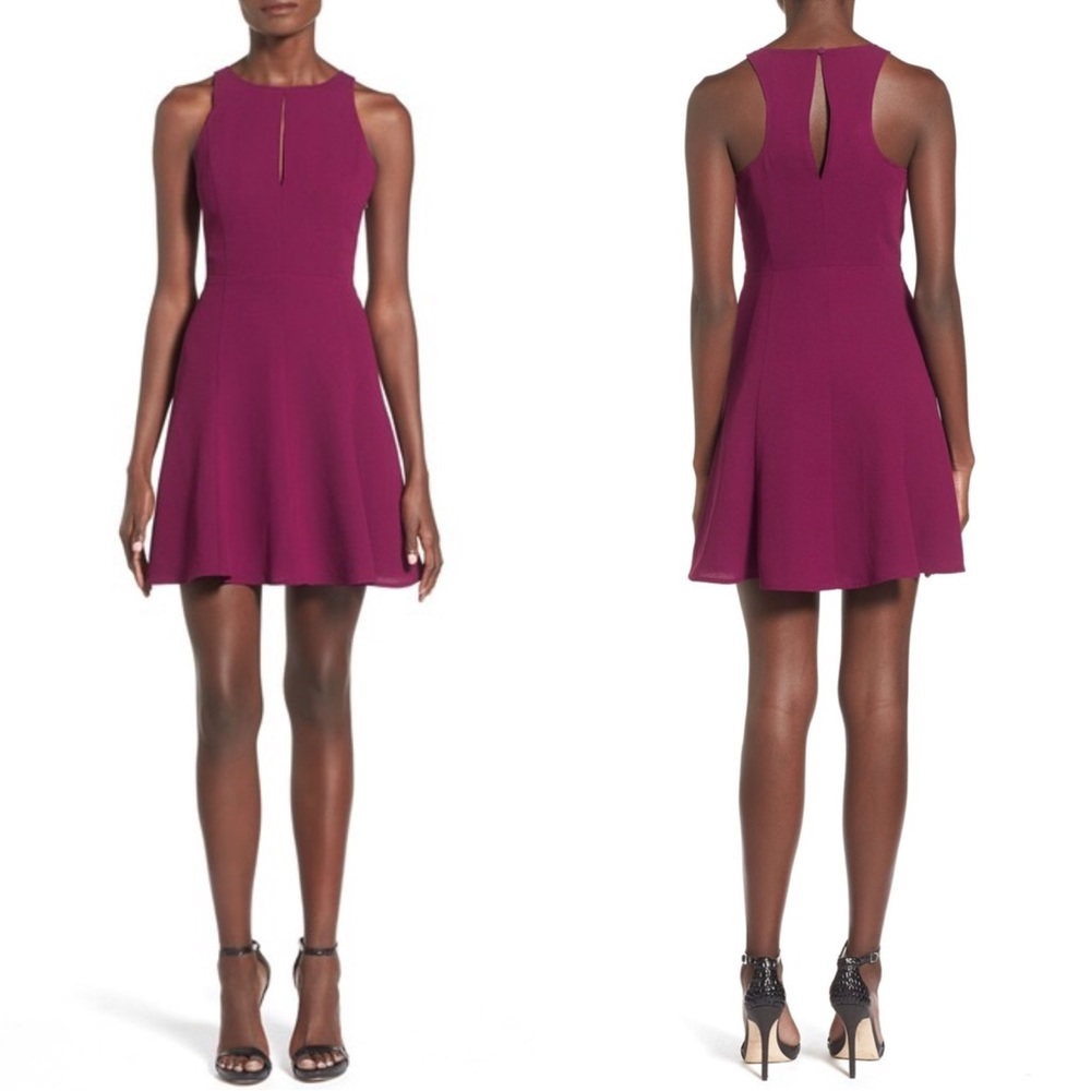 LEITH | KEYHOLE FIT AND FLARE DRESS